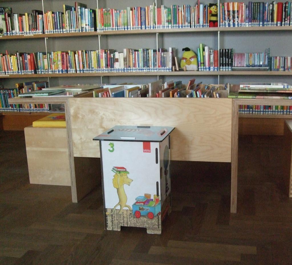 Innenansicht Bibliothek Fehring